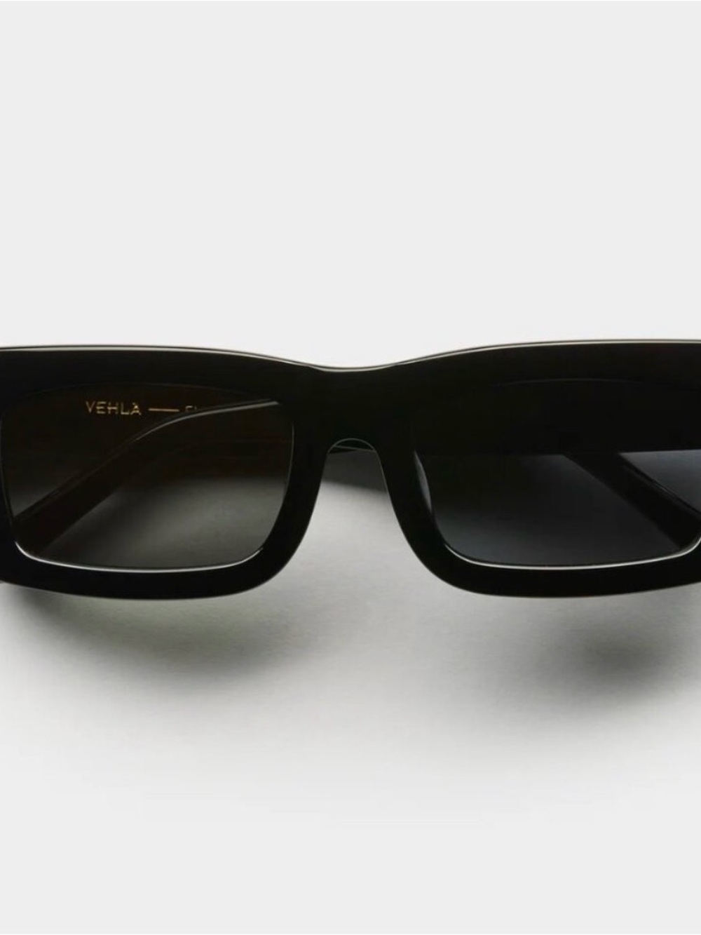 VEHLA Black Rectangular Sunglasses with Dark Lenses
